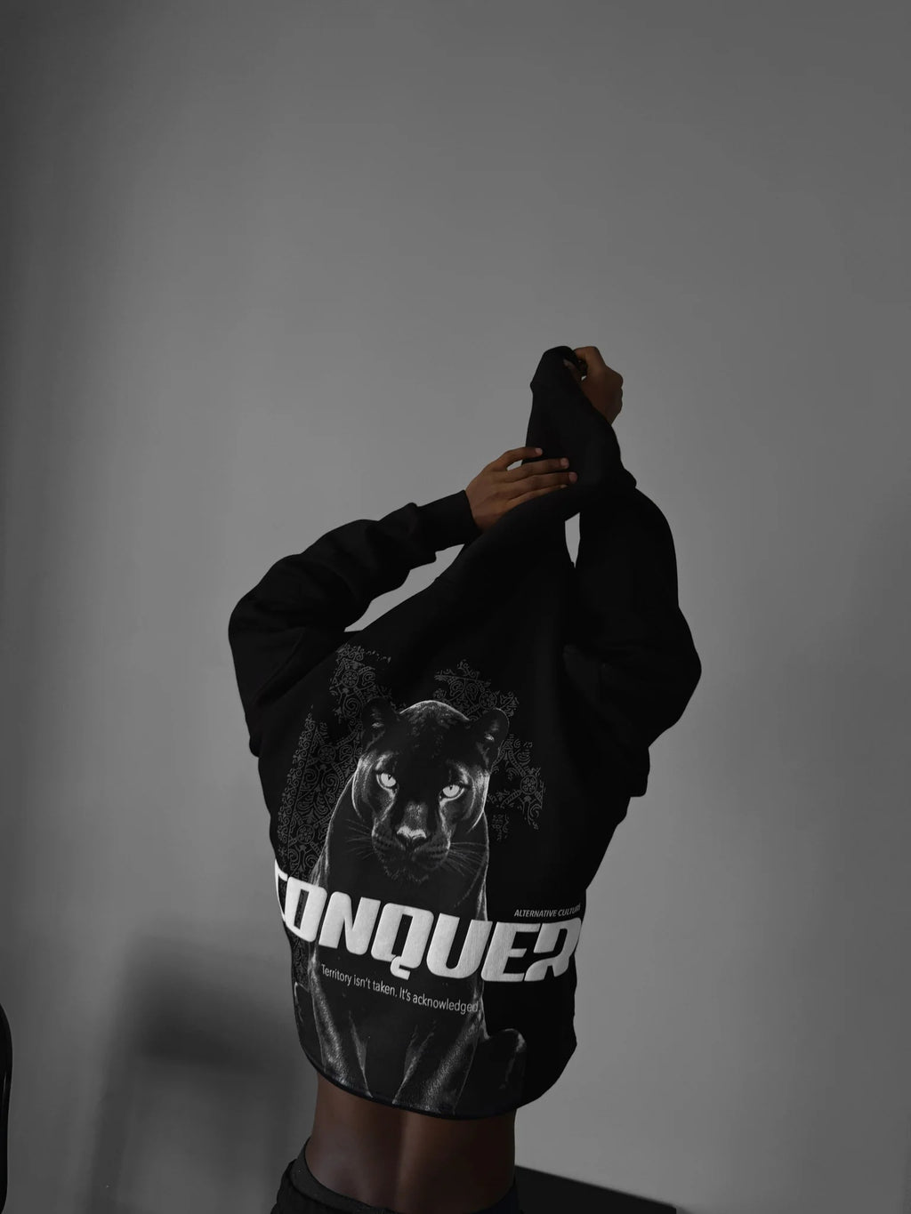 NIGHTFANG HOODIE
